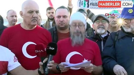 İSTANBUL 'SARAYBURNU FATİHLERİ' GAZZE'DE YAŞANANLARA DİKKAT ÇEKMEK İÇİN YÜZDÜ