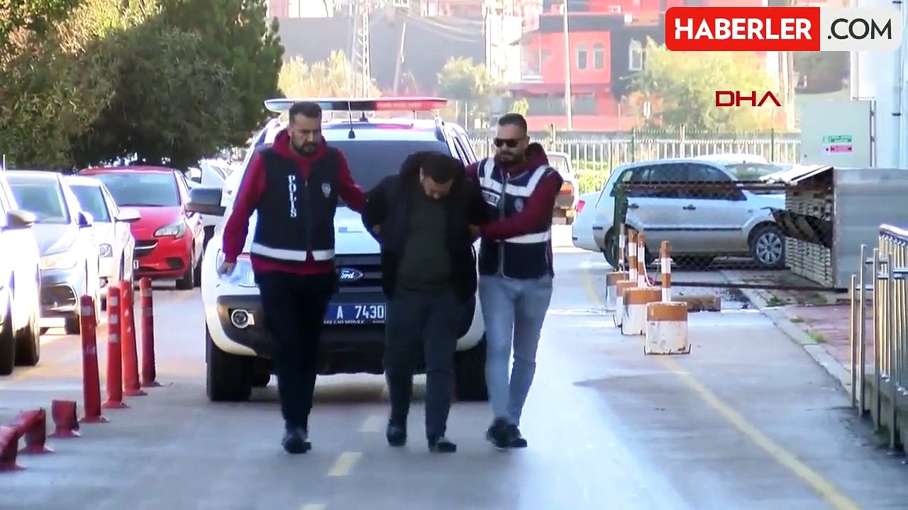 Adanada evde ruhsatsız silahlar ele geçirildi