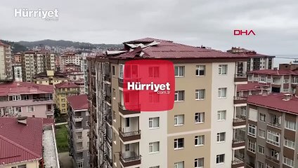 Rize'de fırtına; çatı uçtu, pencere camları kırıldı!