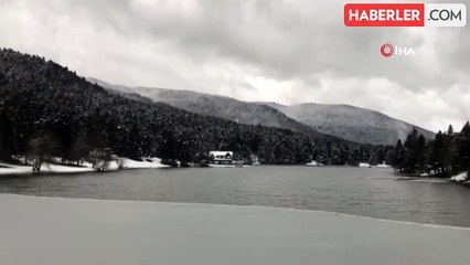 Gölcük Tabiat Parkı buz tuttu