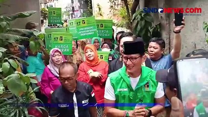 Download Video: Blusukan ke Matraman, Sandiaga Ditemani Aiman Witjaksono Gelar Bazar Sembako Murah