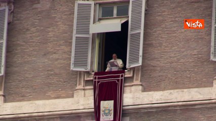 Papa Francesco: "Pensiamo a chi ? lontano dalla gioia del Natale"