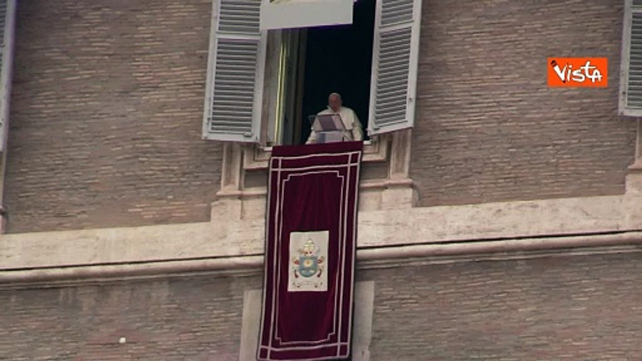 Papa Francesco: "Preghiamo per chi soffre nelle guerre in Ucraina e Palestina"