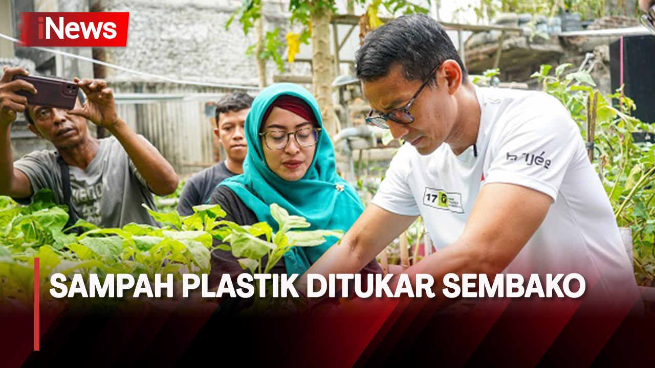 Sandiaga Ditemani Aiman Witjaksono Gelar Bazar Sembako Murah di Matraman