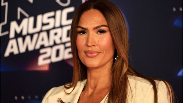 GALA VIDEO - Vitaa quitte son domicile après y avoir été séquestrée : Il n'y a plus rien chez moi