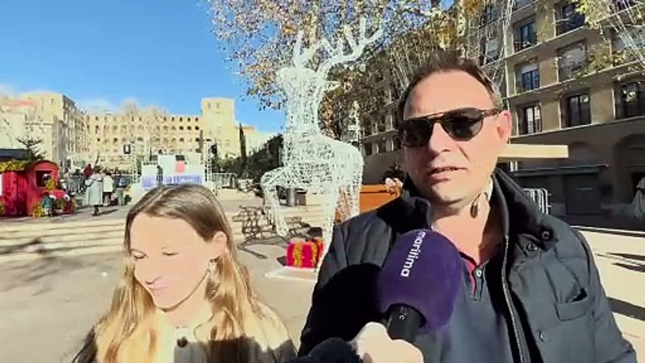 Près du Vieux Port, ces Marseillais profitent des activités gratuites pendant les fêtes