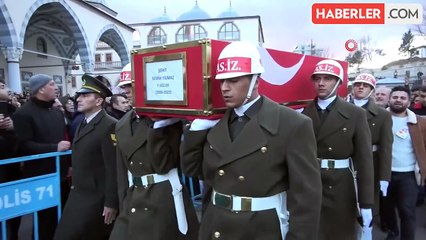 Kırıkkaleli şehide son görev: Bir ağabeyin en ağır yükü, şehit kardeşinin tabutunu taşıdı