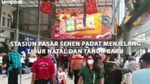 Stasiun Pasar Senen Padat Menjelang Libur Natal dan Tahun Baru