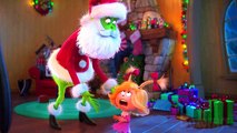 Une petite fille croit que le Grinch est le Père Noël
