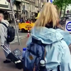Voici comment une garderie à Amsterdam accompagne les enfants jusqu'à l'école !