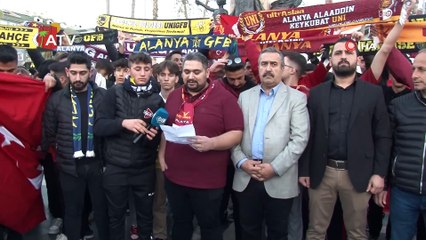 Alanya'da vatandaşlar terörü protesto etti