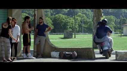 Passer les champs Bande-annonce (ES)