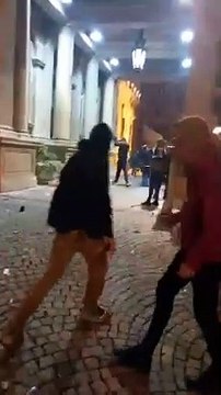 Protest ispred skupštine