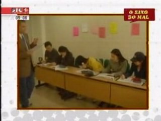 Telemóvel na sala de aula