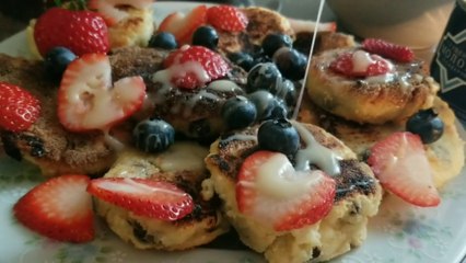 Baking Homemade Cheesecake/Syrniki!