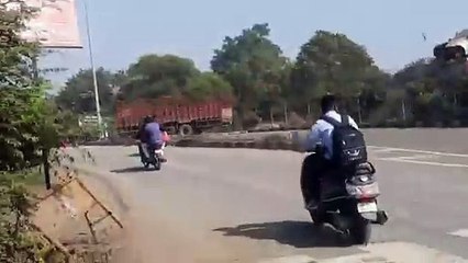 लम्हेटाघाट बायपास पर सावधानी बरतने की चेतावनी