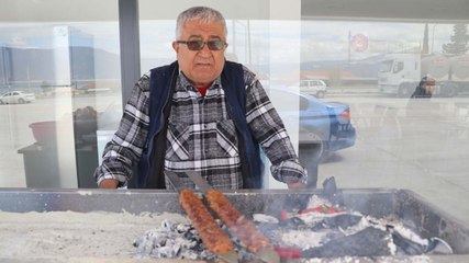 Deprem ve kanseri yenen esnaf yeni hayatına başladı
