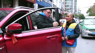Hilarious Wuxi- Pay for parking- What about parking fees- I’ve never seen anyone take money from me... - Xigua Video