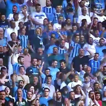un tres beau tifo des ultras turk avec mario balotelli