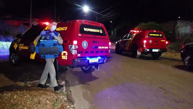 Homem corta o braço com caco de vidro e é socorrido pelo Siate