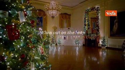 Biden e la moglie leggono un racconto di Natale