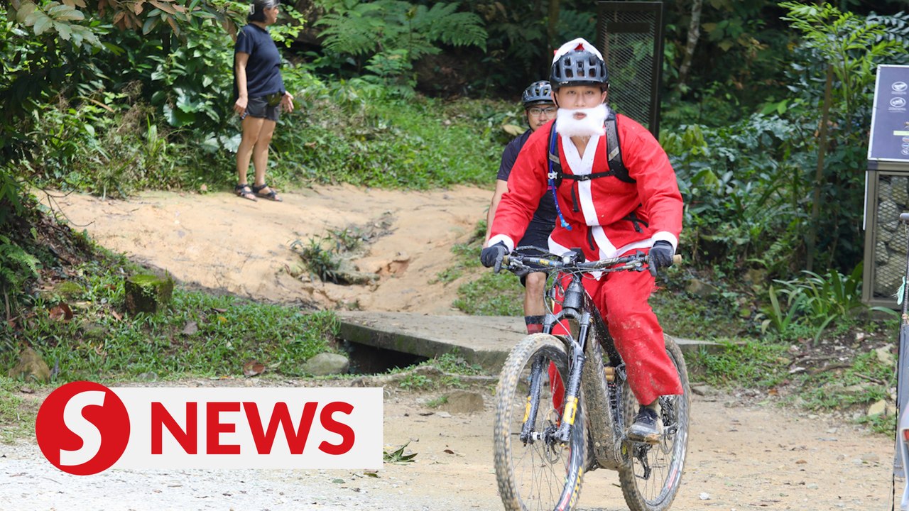 Festivals, holiday spirits spread through KL, Selangor