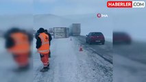 Çıldır'da Kar Yağışı ve Tipi Trafik Kazalarına Neden Oldu