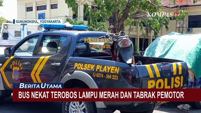 Pemotor Terpental Usai Tertabrak Bus yang Nekat Terobos Lampu Merah!