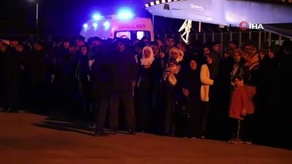 Şehit yakınlarının ağıtları yüreklere dokundu