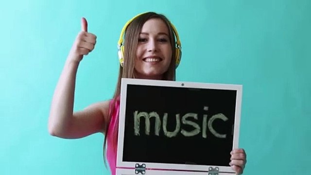 16) Outside the Box. Genre Pop musique. Humeur Joyeux. Patrick Patrikios