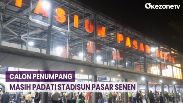 Malam Natal, Ribuan Calon Penumpang Masih Padati Stasiun Pasar Senen