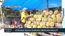 Pedagang Ini Sajikan Aksi Buka Durian dengan Mulut