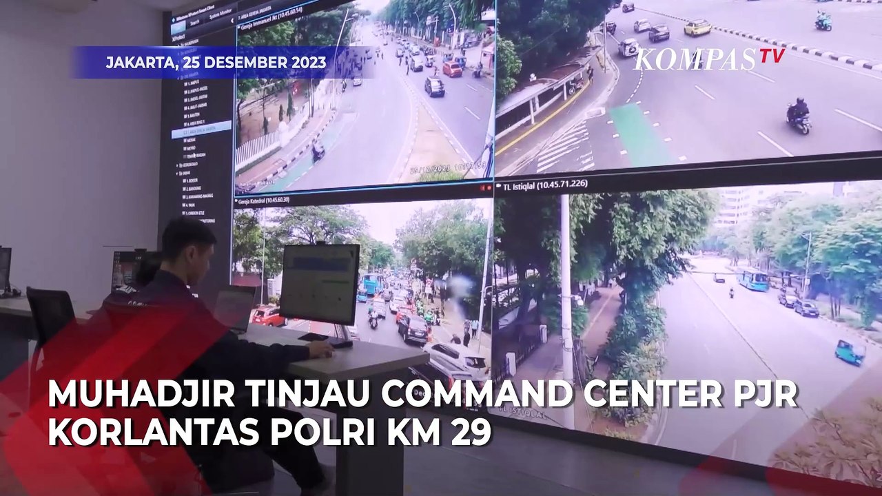 Pantau Lalin Libur Nataru, Menko PMK Cek Command Center PJR Korlantas