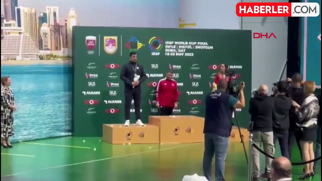 Beden eğitimi öğretmeni milli atıcı, spor hayatına 33 madalya sığdırdı