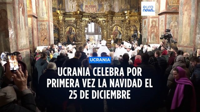 Los ucranianos celebraron por primera vez la Navidad el 25 de diciembre entre ataques rusos
