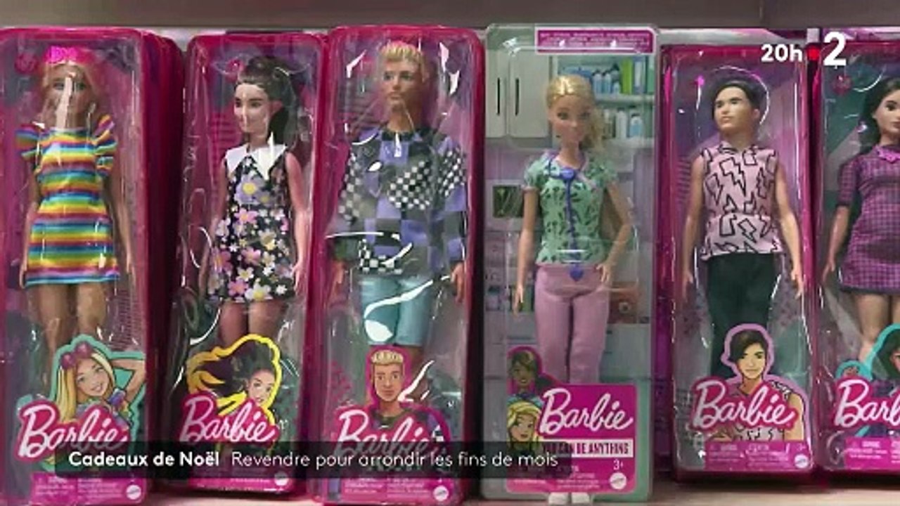 A peine offerts et déjà revendus… Quelques heures après Noël, de plus en plus de Français passent des annonces en ligne pour essayer de revendre leurs présents non désirés - Regardez