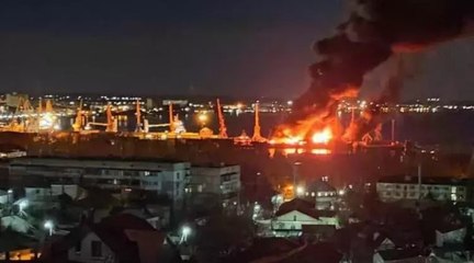 Ukrayna: Kırım’da Rus çıkarma gemisi imha edildi