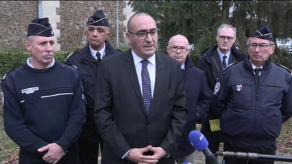 "La gestion devient plus compliquée": Laurent Nunez s'exprime après l'évasion de 11 personnes du CRA de Vincennes