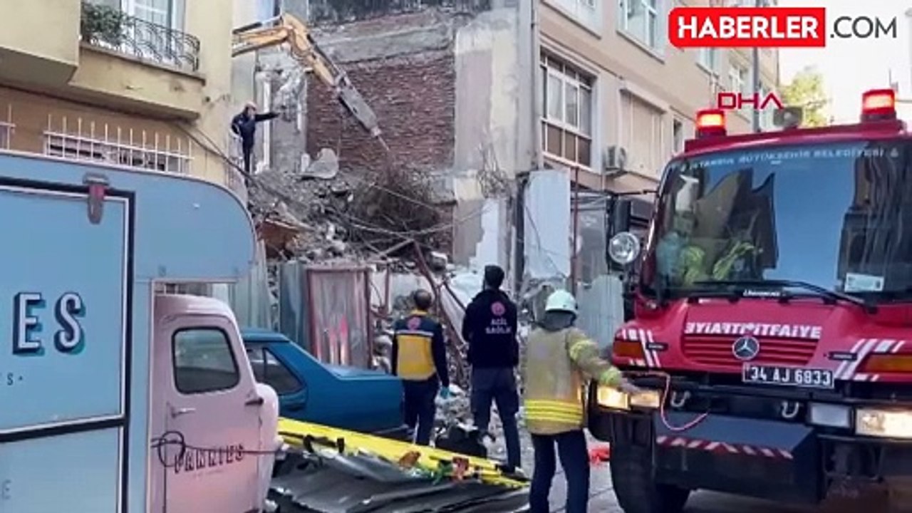 Kadıköy'de bina çöktü! Kadıköy'de enkazda kaç kişi kaldı? Kaç ölü, kaç yaralı var?