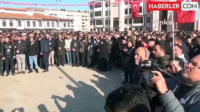 Pençe-Kilit Operasyon Bölgesi'nde şehit düşen Piyade Sözleşmeli Er Çağatay Erenoğlu memleketi Sinop'ta son yolculuğuna uğurlandı