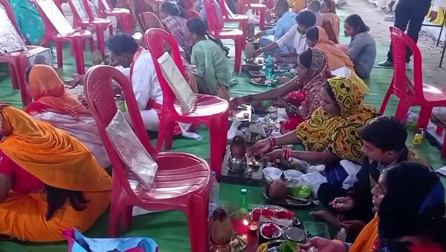 पितृ दोष निवारण के लिए वृहद शिविर में पहुंचे कई परिवार