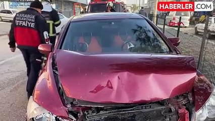 Karabük'te trafik kazası güvenlik kamerasına yansıdı