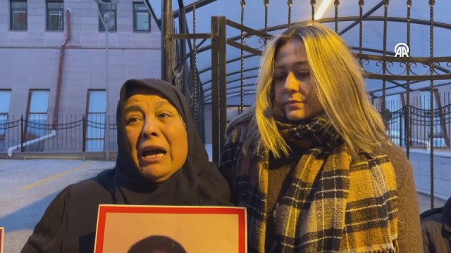 Annesini öldürüp 3 kadını yaralayan sanık ile babasının yargılandığı davada karar