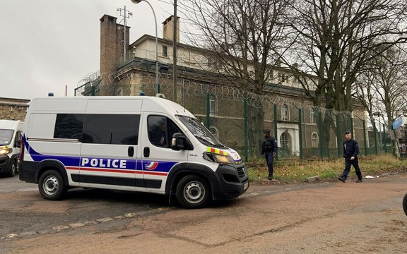 Évasions au centre de rétention de Vincennes : le préfet de police ne relève pas de « défaillance humaine »