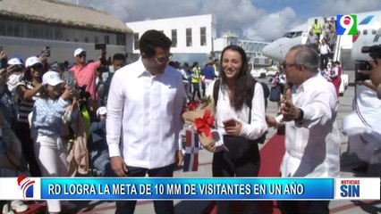 Abinader celebra récord de 10 millones de turistas en un año en RD| Primera Emisión SIN