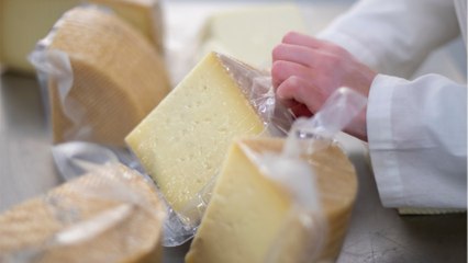 Tải video: List of cheese products that have been urgently recalled over fears of E.coli contamination