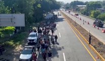 Avanza caravana de migrantes hacia Estados Unidos