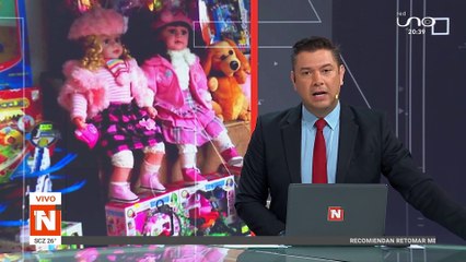 Vendedoras de la Feria Barrio Lindo muestran novedades en lencería por año nuevo