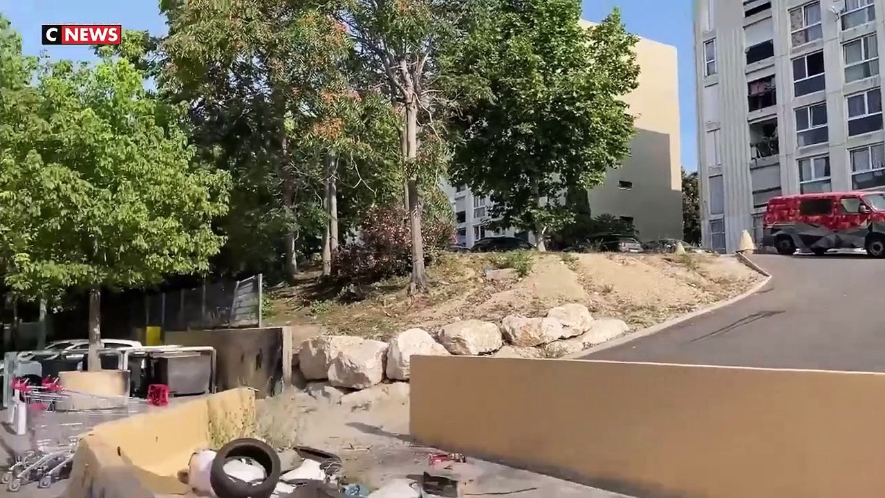 Un homme, déjà condamné pour trafic de drogue, a été abattu de plusieurs balles près d’une cité des quartiers nord de Marseille - VIDEO