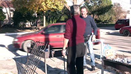 Αναβίωσε το έθιμο της "Γουρνοχαράς" στο Μοσχοχώρι